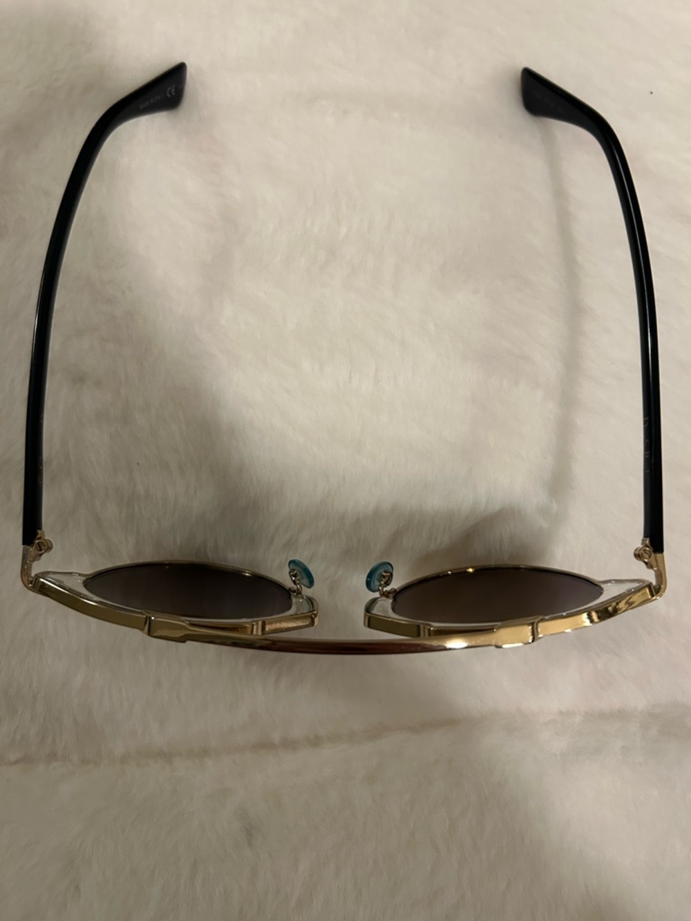 Dior White Packaging Box with Gold Wire Label - Picture 12 of 13